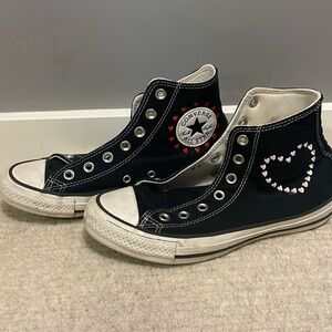 Converse valentines day high tops size 7.5